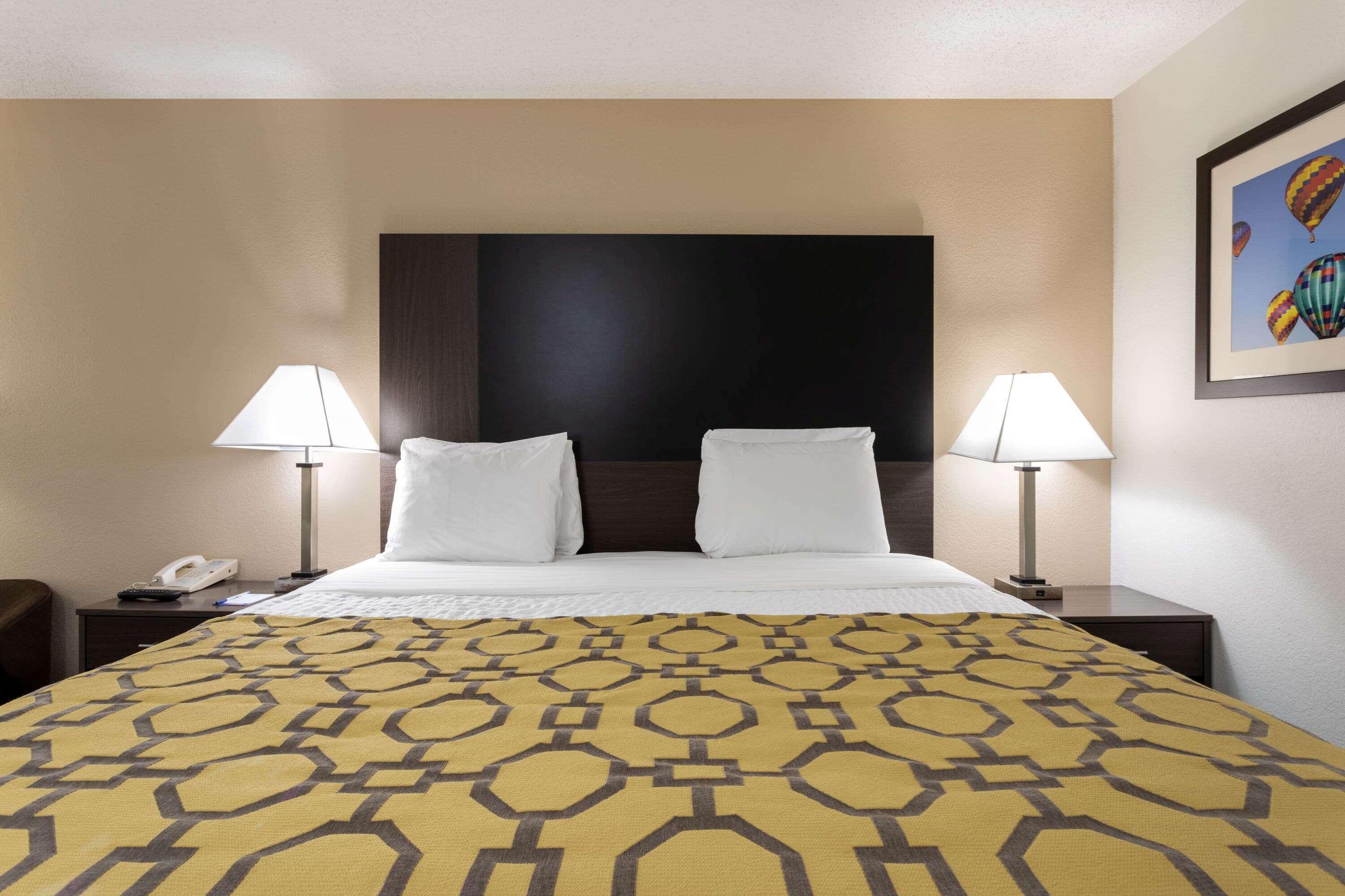 Baymont By Wyndham Tallahassee Bagian luar foto