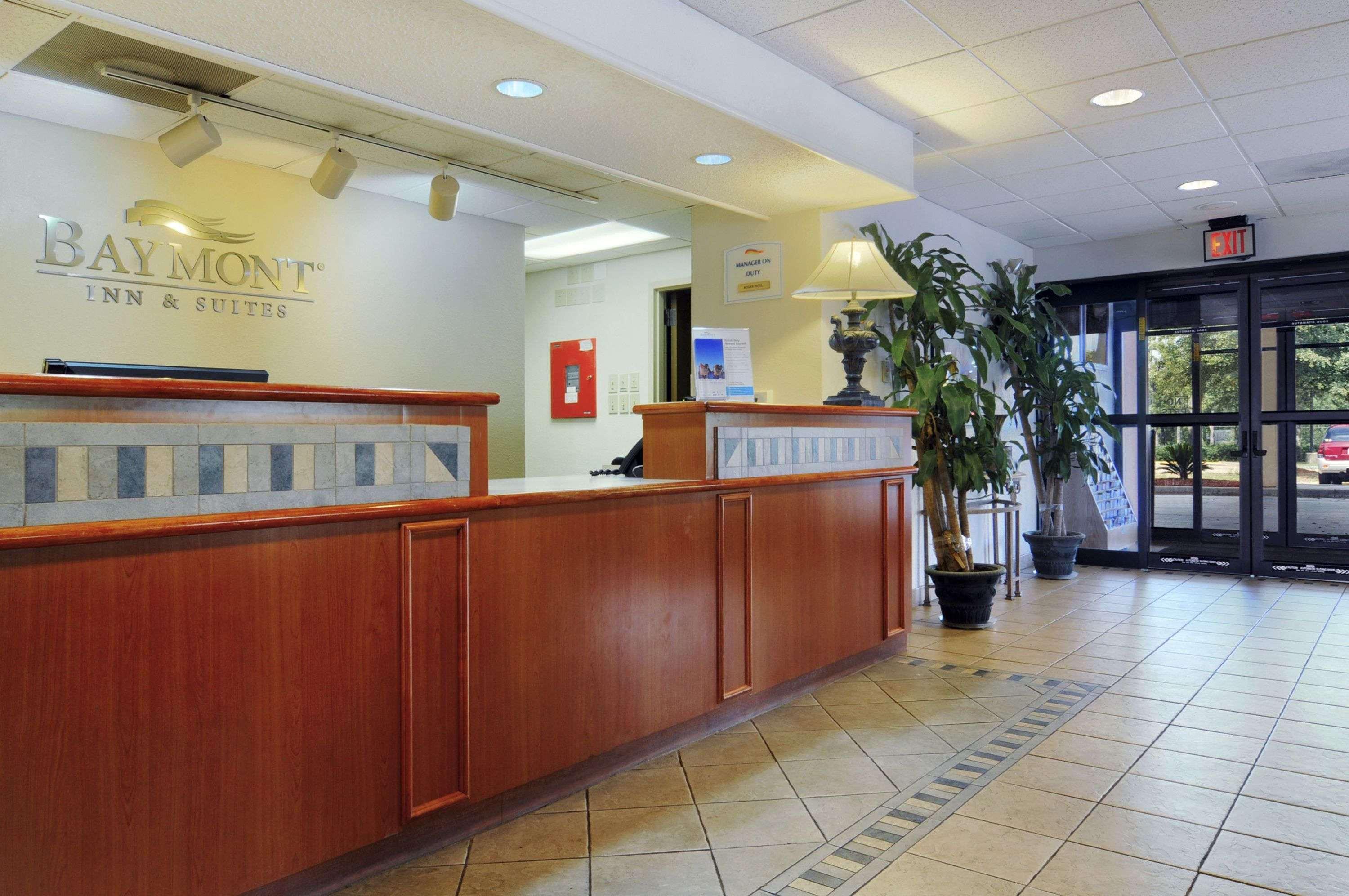 Baymont By Wyndham Tallahassee Bagian luar foto